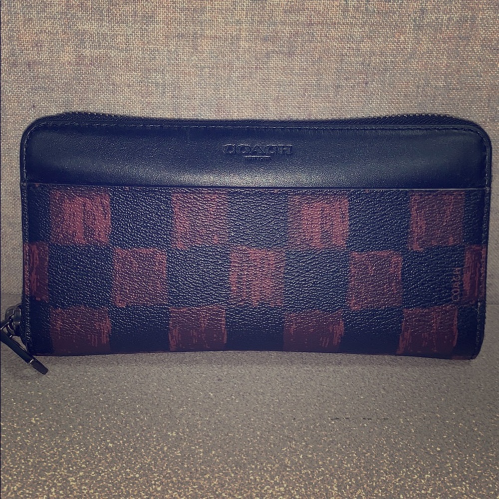 Authentic Coach Men’s Wallet!!!